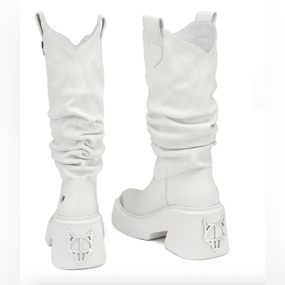 NWT NAKED WOLFE STABLE WHITE BOOT